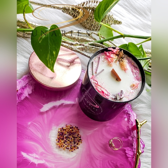 Resin Round Vanity Tray, Cosmetic, Jewelry, Candle, Handmade - Picture 4 of 13